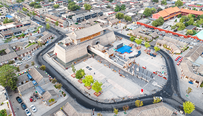 2022年9月8日，石家莊，航拍正定縣正定古城陽和樓與正定歷史文化街。